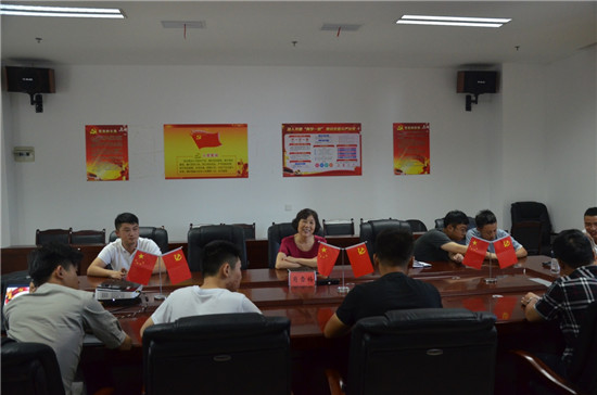 “傳承紅色基因、弘揚八一精神”--城投集團召開退伍軍人座談會