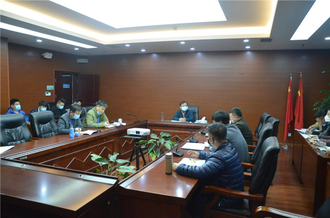 陳鴻云召開重點(diǎn)項目疫情防控和復(fù)工復(fù)產(chǎn)工作專題調(diào)度會