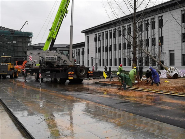 城投集團(tuán)加速推進(jìn)昌南發(fā)展中心項目建設(shè)