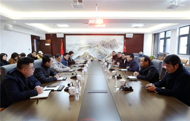 市國(guó)資委黨委書(shū)記、主任朱平生帶隊(duì)走訪慰問(wèn)城投集團(tuán)