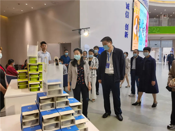 新理念、新時尚、新方式、新感受——德宇集團舉行2022得雨活茶新品發(fā)布推廣會